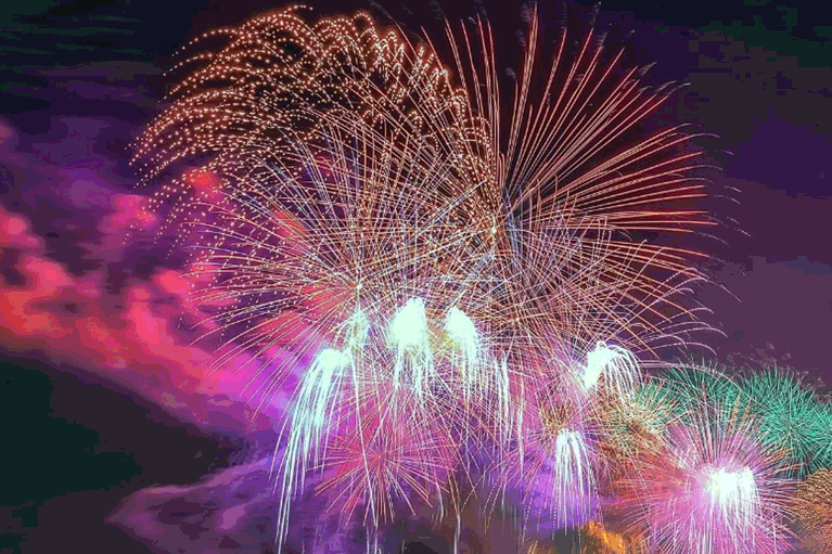 Профессиональная пиротехника ОПТОМ Октябрьское  | oktyabrskoe.salutsklad.ru